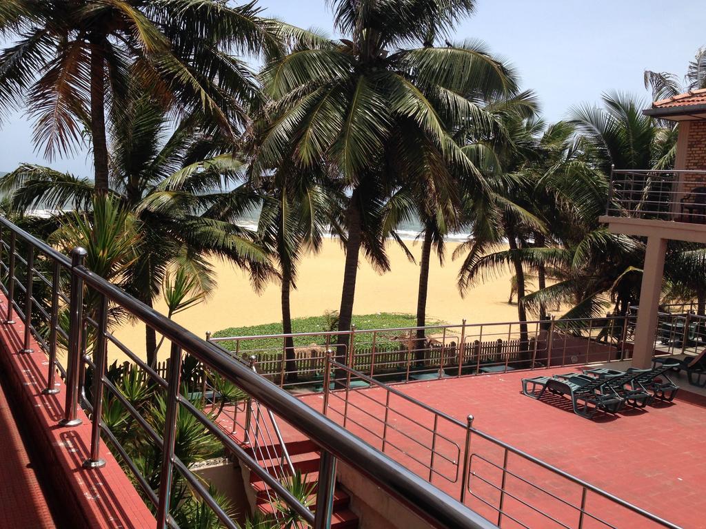 Oasis Beach Resort Negombo Exterior foto
