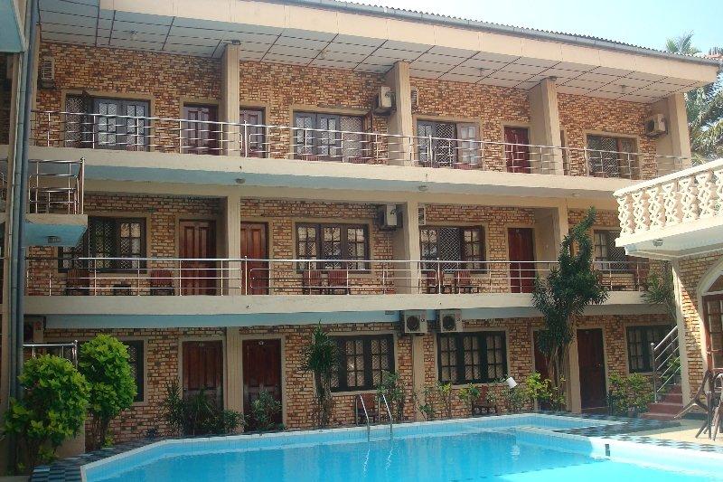 Oasis Beach Resort Negombo Exterior foto